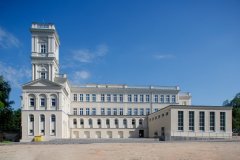 Palac-Miloslaw_02